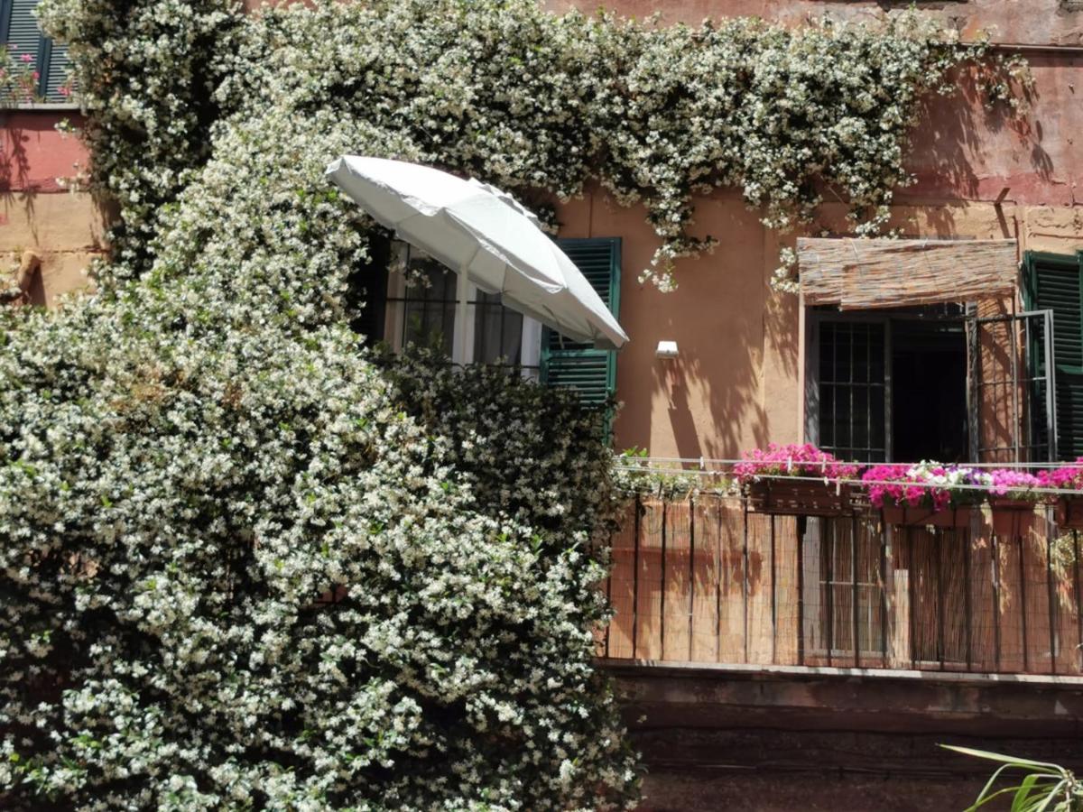 Apartments Campo De Fiori Rome Luaran gambar
